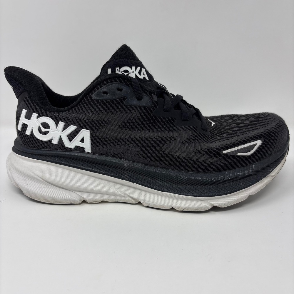 Hoka Clifton 9 Women's Size 8 Black White Athletic Running Shoes (1127896 BWHT)